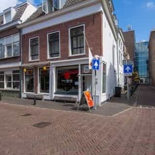 NIEUW op Horecaspot 👀⁠
⁠
🍽 Restaurant⁠
📍 Utrecht⁠
✔ Verhuur vastgoed⁠ & verkoop bedrijfsexploitatie⁠
⁠
Meer info? Brochure of bezichtiging aanvragen? ⁠
🔗 in bio