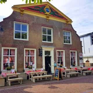 NIEUW op Horecaspot 👀⁠
⁠
🍽 Restaurant⁠
📍 Ouddorp⁠
✔ Verhuur vastgoed⁠ & verkoop bedrijfsexploitatie⁠
⁠
Meer info? Brochure of bezichtiging aanvragen? ⁠
🔗 in bio