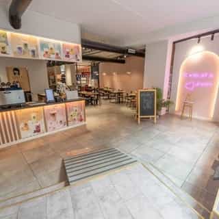 NIEUW op Horecaspot 👀⁠
⁠
🍽 Bezorg- & afhaalzaak⁠
📍 Rotterdam⁠
✔ Verhuur vastgoed⁠ & verkoop bedrijfsexploitatie⁠
⁠
Meer info? Brochure of bezichtiging aanvragen? ⁠
🔗 in bio