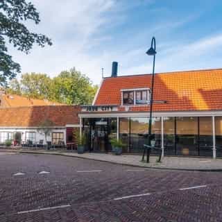 NIEUW op Horecaspot 👀⁠
⁠
🍽 Restaurant⁠
📍 Monnickendam⁠
✔ Verkoop vastgoed⁠ & verkoop bedrijfsexploitatie⁠
⁠
Meer info? Brochure of bezichtiging aanvragen? ⁠
🔗 in bio