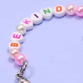 Celebrate #WorldKindnessDay by making a Hello Kitty Kindness Keychain for family and friends 🎀 Learn how on the #HelloKittyandFriends YouTube channel. Link in bio✨