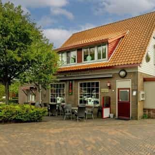 NIEUW op Horecaspot 👀⁠
⁠
🍽 Café⁠
📍 Kwadendamme ⁠
✔ Verhuur vastgoed⁠ & verkoop bedrijfsexploitatie⁠
⁠
Meer info? Brochure of bezichtiging aanvragen? ⁠
🔗 in bio