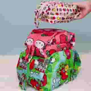 The latest @baggu x Hello Kitty and Friends collection has arrived! 🍎 Link in bio to shop. 