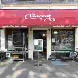 NIEUW op Horecaspot 👀⁠
⁠
🍽 Bezorg- & afhaalzaak⁠
📍 Amsterdam⁠
✔ Verhuur vastgoed⁠ & verkoop bedrijfsexploitatie⁠
⁠
Meer info? Brochure of bezichtiging aanvragen? ⁠
🔗 in bio