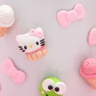 Learn how to make a supercute 3D mug featuring Hello Kitty and our Friend of the Month, Keroppi, on the  #HelloKittyandFriends YouTube channel - link in bio! ☕