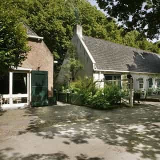 NIEUW op Horecaspot 👀⁠
⁠
🍽 Restaurant⁠
📍 's-Gravenhage⁠
✔ Verkoop vastgoed⁠ & verkoop bedrijfsexploitatie⁠
⁠
Meer info? Brochure of bezichtiging aanvragen? ⁠
🔗 in bio