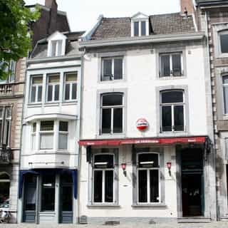 Uitgelicht op Horecaspot ✨⁠
⁠
🍽 Café-restaurant⁠
📍 Maastricht⁠
✔ Verhuur vastgoed⁠ & verkoop bedrijfsexploitatie⁠
⁠
Meer info? Brochure of bezichtiging aanvragen?⁠
🔗 in bio