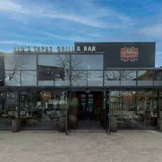 Uitgelicht op Horecaspot ✨⁠
⁠
🍽 Café-restaurant⁠
📍 Ede⁠
✔ Verhuur vastgoed⁠ & verkoop bedrijfsexploitatie⁠
⁠
Meer info? Brochure of bezichtiging aanvragen?⁠
🔗 https://horecaspot.nl/aanbod/bedrijf-2424-perfecte-timing-in-ede