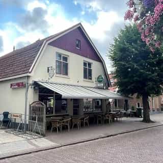 NIEUW op Horecaspot 👀⁠
⁠
🍽 Café⁠
📍 Hellendoorn⁠
✔ Verkoop vastgoed⁠ & verkoop bedrijfsexploitatie⁠
⁠
Meer info? Brochure of bezichtiging aanvragen?⁠
🔗in bio