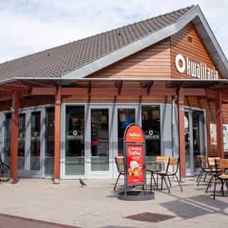 NIEUW op Horecaspot 👀⁠
⁠
🍽 Cafetaria⁠
📍 Culemborg⁠
✔ Verhuur vastgoed⁠ & verkoopbedrijfsexploitatie⁠
⁠
Meer info? Brochure of bezichtiging aanvragen? ⁠
🔗 in bio