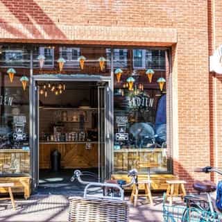 NIEUW op Horecaspot 👀⁠
⁠
🍽 IJssalon⁠
📍 Noordwijk⁠
✔ Verhuur vastgoed⁠ & verkoopbedrijfsexploitatie⁠
⁠
Meer info? Brochure of bezichtiging aanvragen? ⁠
🔗 in bio