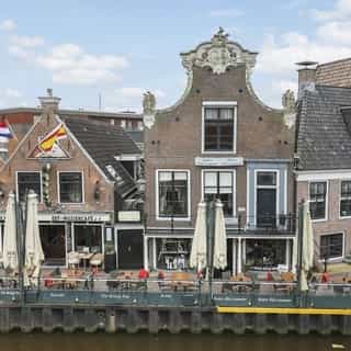 NIEUW op Horecaspot 👀⁠
⁠
🍽 Eetcafé ⁠
📍 Lemmer⁠
✔ Verkoop vastgoed⁠ & verkoop bedrijfsexploitatie⁠
⁠
Meer info? Brochure of bezichtiging aanvragen?⁠
🔗 in bio