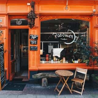 NIEUW op Horecaspot 👀⁠
⁠
🍽 Bezorg- en afhaalzaak⁠
📍 Amsterdam⁠
✔ Verhuur vastgoed⁠ & verkoop bedrijfsexploitatie⁠
⁠
Meer info? Brochure of bezichtiging aanvragen?⁠
🔗 https://horecaspot.nl/aanbod/bedrijf-2910-id-3382-sfeervolle-mengformule-middenin-de-pijp