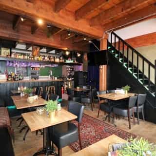 NIEUW op Horecaspot 👀⁠
⁠
🍽 Café-restaurant⁠
📍 Zandvoort⁠
✔ Verhuur vastgoed⁠ & verkoop bedrijfsexploitatie⁠
⁠
Meer info? Brochure of bezichtiging aanvragen?⁠
🔗 in bio