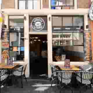 NIEUW op Horecaspot 👀⁠
⁠
🍽 Snackbar⁠
📍 Amsterdam⁠
✔ Verhuur vastgoed⁠ & verkoop bedrijfsexploitatie⁠
⁠
Meer info? Brochure of bezichtiging aanvragen?⁠
🔗 in bio