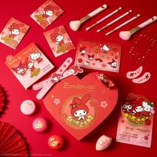 Celebrate Lunar New Year with the limited edition @TheCremeShop x Hello Kitty and Friends capsule collection 🧧✨ P.S. All orders over $50 will receive a special code towards a future online purchase! Link in bio.
