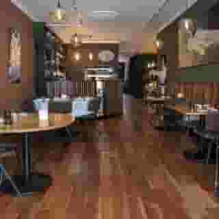 NIEUW op Horecaspot 👀⁠
⁠
🍽 Restaurant⁠
📍 Leeuwarden⁠
✔ Verhuur vastgoed⁠ & verkoop bedrijfsexploitatie⁠
⁠
Meer info? Brochure of bezichtiging aanvragen?⁠
🔗 in bio