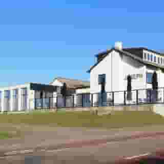 NIEUW op Horecaspot 👀⁠
⁠
🍽 Horecapand⁠
📍 Gulpen-Wittem⁠
✔ Verkoop vastgoed⁠ & verkoop bedrijfsexploitatie⁠
⁠
Meer info? Brochure of bezichtiging aanvragen?⁠
🔗 in bio