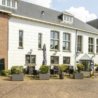 Uitgelicht op Horecaspot ✨⁠⁠
⁠⁠
🍽 Restaurant⁠
📍 Oldenzaal⁠
✔ Verhuur vastgoed⁠ & verkoop bedrijfsexploitatie⁠
⁠
Meer info? Brochure of bezichtiging aanvragen? ⁠
🔗 in bio