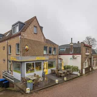 NIEUW op Horecaspot 👀⁠
⁠
🍽 Cafetaria⁠
📍 Gouderak⁠
✔ Verkoop vastgoed⁠ & verkoop bedrijfsexploitatie⁠
⁠
Meer info? Brochure of bezichtiging aanvragen?⁠
🔗 in bio