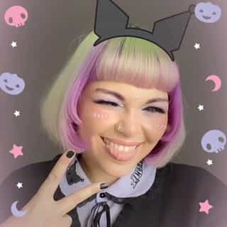 Get spooky with our NEW #Kuromi Halloween filter 😈💗🕸 Available for a limited time! Tap the filter icon on our profile or head over to stories to try it out like our friend @hellobatty ✨Tag @sanrio for a chance to be featured in stories!