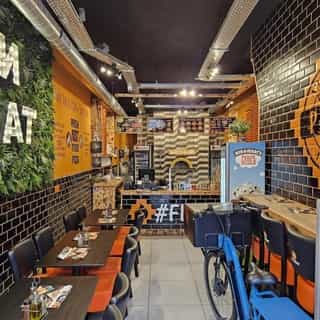 NIEUW op Horecaspot 👀⁠
⁠
🍽 Restaurant⁠
📍 Amsterdam⁠
✔ Verhuur vastgoed⁠ & verkoop bedrijfsexploitatie⁠
⁠
Meer info? Brochure of bezichtiging aanvragen?⁠
🔗 in bio