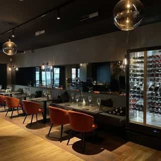 NIEUW op Horecaspot 👀⁠
⁠
🍽 Restaurant⁠
📍 Noordwijk⁠
✔ Verhuur/verkoop vastgoed⁠ & verkoop bedrijfsexploitatie⁠
⁠
Meer info? Brochure of bezichtiging aanvragen?⁠
🔗 in bio