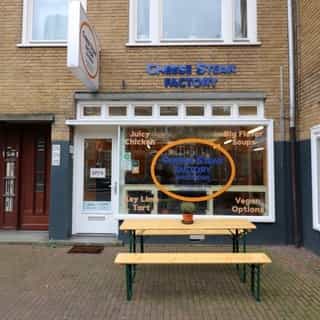 NIEUW op Horecaspot 👀⁠
⁠
🍽 Bezorg- en afhaalzaak⁠
📍 Amsterdam⁠
✔ Verhuur vastgoed⁠ & verkoop bedrijfsexploitatie⁠
⁠
Meer info? Brochure of bezichtiging aanvragen?⁠
🔗 in bio