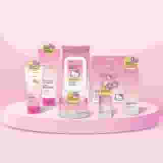 Refresh your beauty routine with the NEW @thecremeshop x Hello Kitty KLEAN BEAUTY™ collection 💖 Simply clean and free of sulfates, parabens, and so much more to ensure your skin looks and feels its best! Link in bio✨