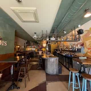 NIEUW op Horecaspot 👀⁠
⁠
🍽 Eetcafé⁠
📍 Amsterdam⁠
✔ Verhuur vastgoed⁠ & verkoop bedrijfsexploitatie⁠
⁠
Meer info? Brochure of bezichtiging aanvragen? ⁠
🔗 in bio