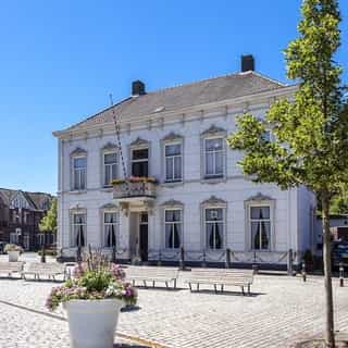 NIEUW op Horecaspot 👀⁠
⁠
🍽 Horeca vastgoed ⁠
📍 Uden⁠
✔ Verkoop vastgoed ⁠
⁠
Meer info? Brochure of bezichtiging aanvragen? ⁠
🔗 in bio