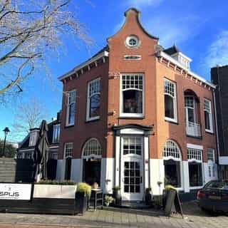 NIEUW op Horecaspot 👀⁠
⁠
🍽 Restaurant⁠
📍 Hilversum⁠
✔ Verhuur vastgoed⁠ & verkoop bedrijfsexploitatie⁠
⁠
Meer info? Brochure of bezichtiging aanvragen? ⁠
🔗 in bio