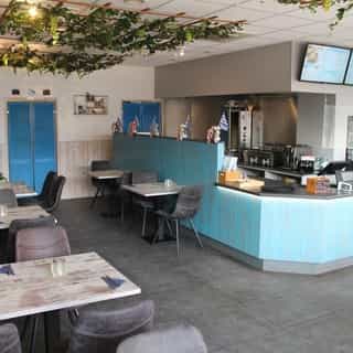 NIEUW op Horecaspot 👀⁠⁠
⁠⁠
🍽 Restaurant⁠
📍 Eindhoven⁠
✔ Verhuur vastgoed⁠ & verkoop bedrijfsexploitatie⁠
⁠
Meer info? Brochure of bezichtiging aanvragen? ⁠
🔗 in bio