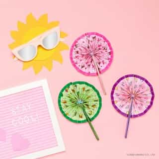 Summer is here and the weather is heating up ☀️ Stay cool and look cool with these DIY fans! Link in bio for step-by-step instructions ✨