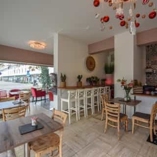 NIEUW op Horecaspot 👀⁠
⁠
🍽 Lunchroom⁠
📍 Maastricht⁠
✔ Verhuur vastgoed⁠ & verkoop bedrijfsexploitatie⁠
⁠
Meer info? Brochure of bezichtiging aanvragen? ⁠
🔗 in bio