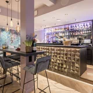 NIEUW op Horecaspot 👀⁠
⁠
🍽 Restaurant⁠
📍 Maarssen⁠
✔ Verhuur vastgoed⁠ & verkoop bedrijfsexploitatie⁠
⁠
Meer info? Brochure of bezichtiging aanvragen? ⁠
🔗 in bio