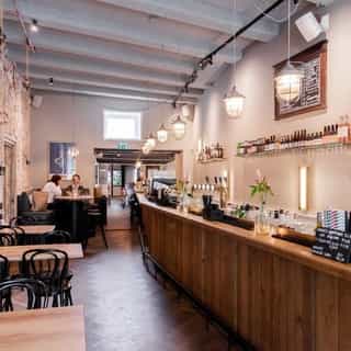 NIEUW op Horecaspot 👀⁠
⁠
🍽 Restaurant⁠
📍 Maarssen⁠
✔ Verhuur vastgoed⁠ & verkoop bedrijfsexploitatie⁠
⁠
Meer info? Brochure of bezichtiging aanvragen? ⁠
🔗 in bio