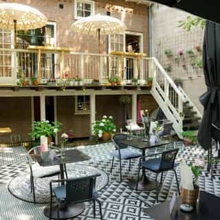 NIEUW op Horecaspot 👀⁠⁠
⁠
🍽 Lunchroom⁠
📍 Amersfoort⁠
✔ Verhuur vastgoed⁠ & verkoop bedrijfsexploitatie⁠
⁠
Meer info? Brochure of bezichtiging aanvragen?⁠
🔗 in bio