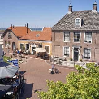 NIEUW op Horecaspot 👀⁠⁠
⁠⁠
🍽 Restaurant⁠
📍 Colijnsplaat⁠
✔ Verkoop vastgoed⁠ & verkoop bedrijfsexploitatie⁠
⁠
Meer info? Brochure of bezichtiging aanvragen? ⁠
🔗 in bio