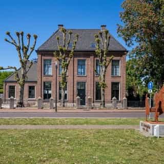 NIEUW op Horecaspot 👀⁠
⁠
🍽 Hotel⁠
📍 Riethoven⁠
✔ Verhuur vastgoed⁠ & verkoop bedrijfsexploitatie⁠
⁠
Meer info? Brochure of bezichtiging aanvragen? ⁠
🔗 in bio