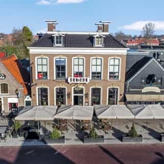 NIEUW op Horecaspot 👀⁠
⁠
🍽 Eetcafé ⁠
📍 Drachten⁠
✔ Verhuur vastgoed⁠ & verkoop bedrijfsexploitatie⁠
⁠
Meer info? Brochure of bezichtiging aanvragen? ⁠
🔗 in bio