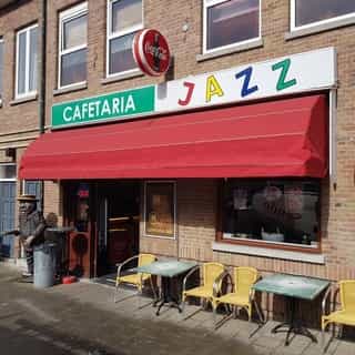 NIEUW op Horecaspot 👀⁠⁠
⁠
🍽 Cafetaria⁠
📍 Schiedam⁠
✔Verhuur vastgoed⁠ & verkoop bedrijfsexploitatie⁠
⁠
Meer info? Brochure of bezichtiging aanvragen?⁠
🔗in bio 