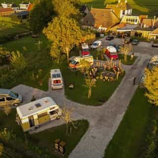 NIEUW op Horecaspot 👀⁠⁠
⁠
🍽 Minicamping met restaurant ⁠
📍 Westhoek⁠
✔ Verkoop vastgoed⁠ & verkoop bedrijfsexploitatie⁠
⁠
Meer info? Brochure of bezichtiging aanvragen?⁠
🔗 in bio