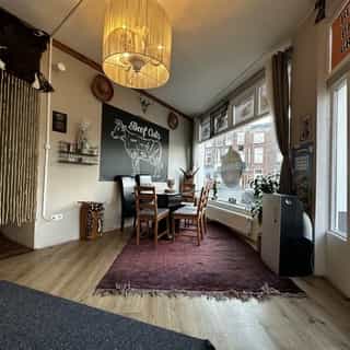 NIEUW op Horecaspot 👀⁠⁠
⁠⁠
🍽 Bezorg- en afhaalzaak ⁠
📍 Den Haag⁠
✔ Verhuur vastgoed⁠ & verkoop bedrijfsexploitatie⁠
⁠
Meer info? Brochure of bezichtiging aanvragen? ⁠
🔗 https://horecaspot.nl/aanbod/bedrijf-2309-hermanos-burgers-ribs⁠