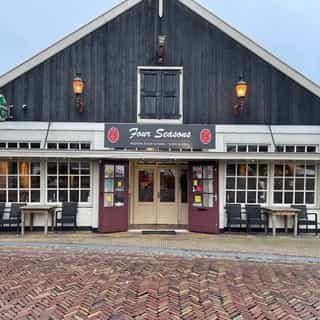 NIEUW op Horecaspot 👀⁠⁠
⁠
🍽 Restaurant⁠
📍 Monnickendam⁠
✔ Verhuur vastgoed⁠ & verkoop bedrijfsexploitatie⁠
⁠
Meer info? Brochure of bezichtiging aanvragen?⁠
🔗 in bio