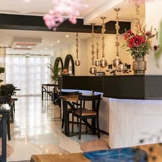 NIEUW op Horecaspot 👀⁠⁠
⁠⁠
🍽 Horecaruimte⁠
📍 Veenendaal⁠
✔ Verhuur vastgoed⁠
⁠
Meer info? Brochure of bezichtiging aanvragen? ⁠
🔗 in bio