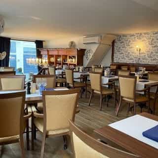 NIEUW op Horecaspot 👀⁠⁠
⁠⁠
🍽 Eetcafé ⁠
📍 Amsterdam ⁠
✔ Verhuur vastgoed⁠ & verkoop bedrijfsexploitatie⁠
⁠
Meer info? Brochure of bezichtiging aanvragen? ⁠
🔗 in bio⁠