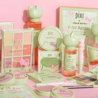 BOW MEETS GLOW 🎀✨  Say hello to your inner glow with the supercute @pixibeauty collection inspired by @hellokitty! Every product from this limited-edition collection is infused with effective and skin-loving ingredients to help treat as you wear! Link in bio to shop 💞
