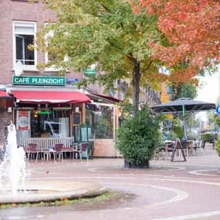 NIEUW op Horecaspot 👀⁠⁠
⁠⁠
🍽 Café⁠
📍 Amsterdam ⁠
✔ Verhuur vastgoed⁠ & verkoop bedrijfsexploitatie⁠
⁠
Meer info? Brochure of bezichtiging aanvragen? ⁠
🔗 in bio