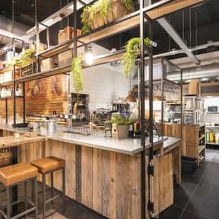 NIEUW op Horecaspot 👀⁠⁠
⁠⁠
🍽 Restaurant⁠
📍 Utrecht⁠
✔ Verhuur vastgoed⁠ & verkoop bedrijfsexploitatie⁠
⁠
Meer info? Brochure of bezichtiging aanvragen? ⁠
🔗 in bio⁠